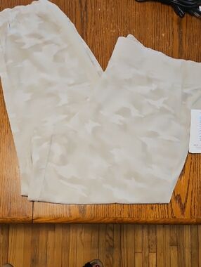 Athleta Brooklyn Camo Joggers in Light Beige